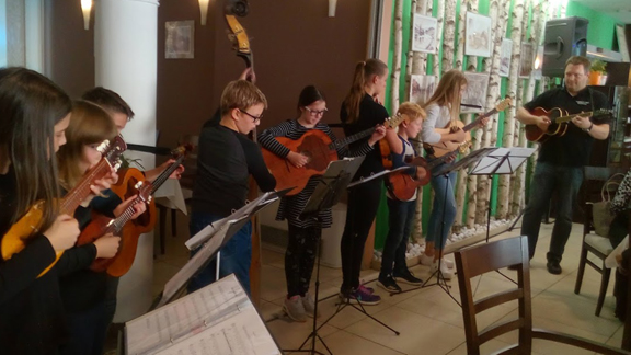 ZAČETNA TAMBURAŠKA SKUPINA KUD CARMEN CORD