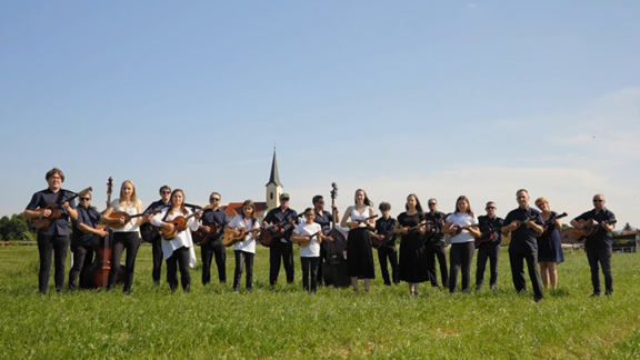 TAMBURAŠKI ORKESTER CIRKOVCE