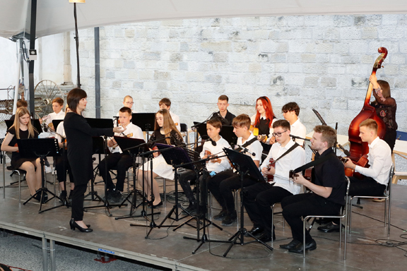 TAMBURAŠKI ORKESTER GLASBENE ŠOLE BREŽICE