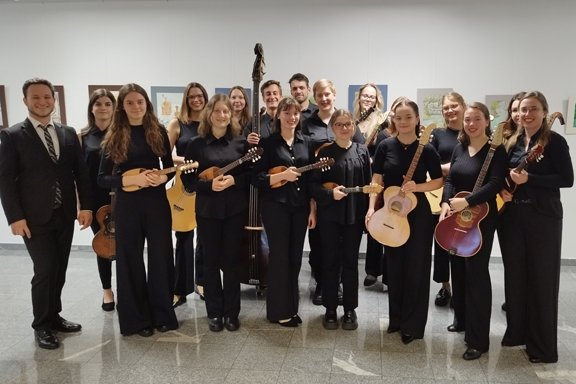 TAMBURAŠKI ORKESTER GLASBENEGA DRUŠTVA TAMBURJAŠI