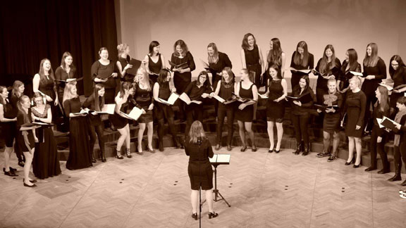 Dekliški pevski zbor Oddelka za glasbo Pedagoške fakultete Univerze v Mariboru