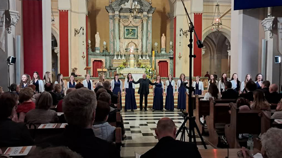 Dekliški zbor Vox aeterna, Tolmin