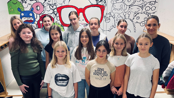 MPZ OŠ Šempeter v Savinjski dolini, zborovodkinja Katja Florjančič